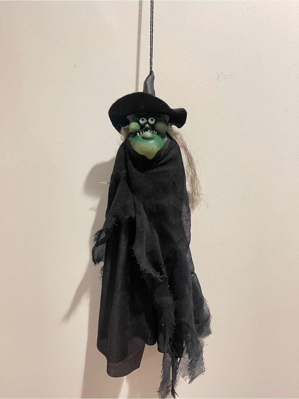READ Mario Chiodo Studios mini witch goblin hanging Halloween prop decor creepy